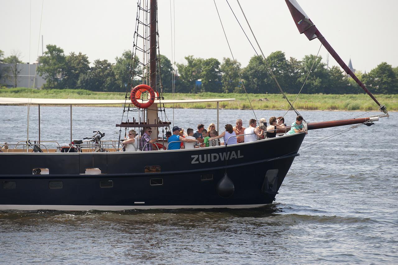 Boothuisje Marina Eemhof Villa Zeewolde Bagian luar foto