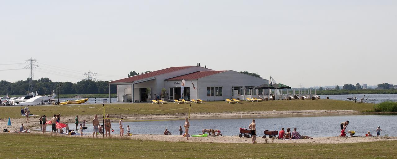 Boothuisje Marina Eemhof Villa Zeewolde Bagian luar foto