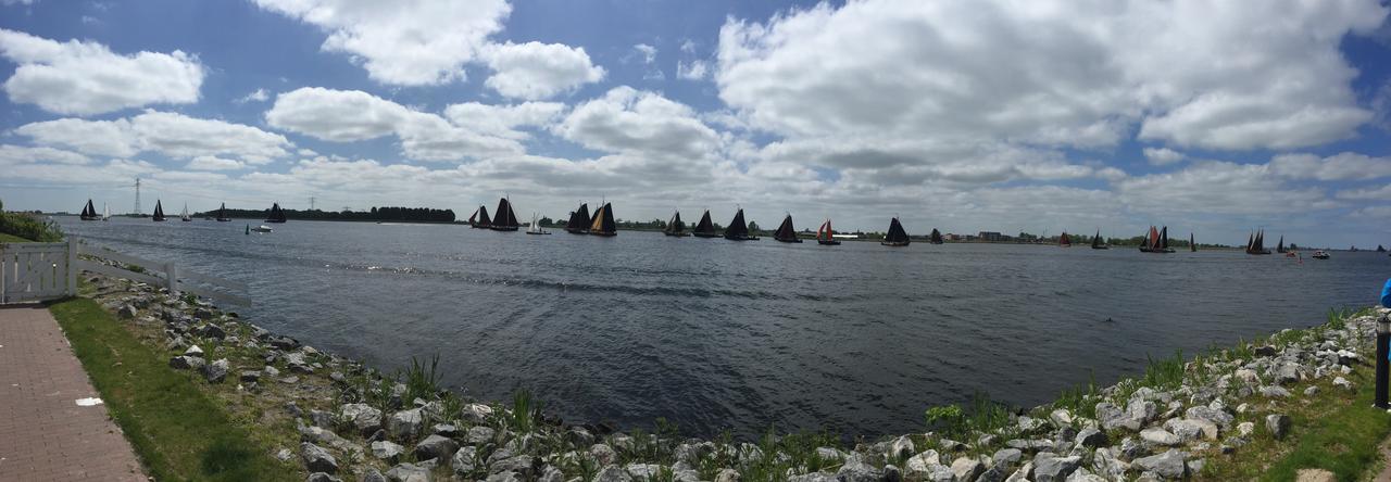 Boothuisje Marina Eemhof Villa Zeewolde Bagian luar foto